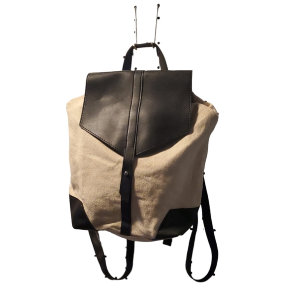 Deux Lux Demi Backpack - Black & White - Picture 1 of 4